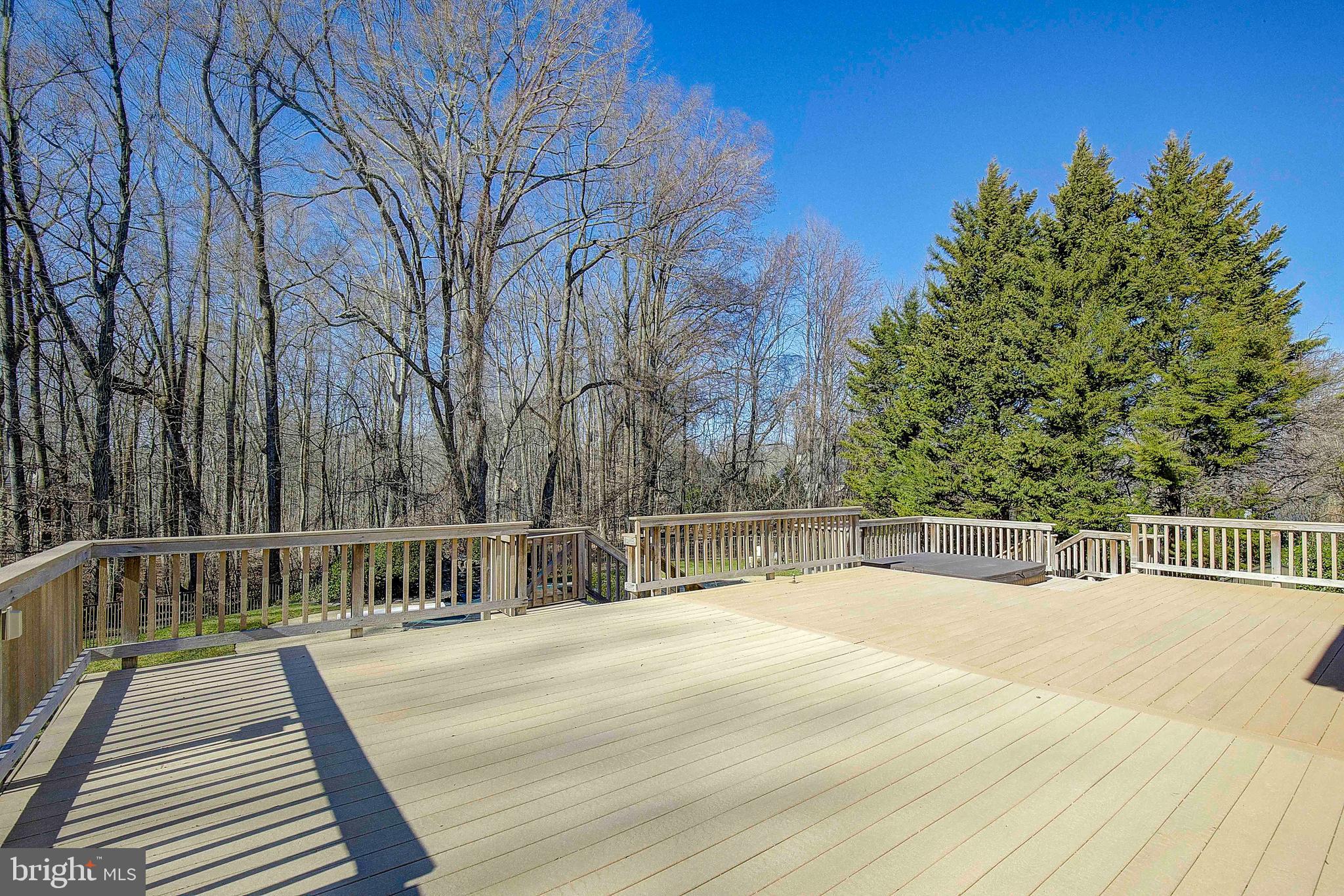 SOUTH RIVER COLONY - Residential