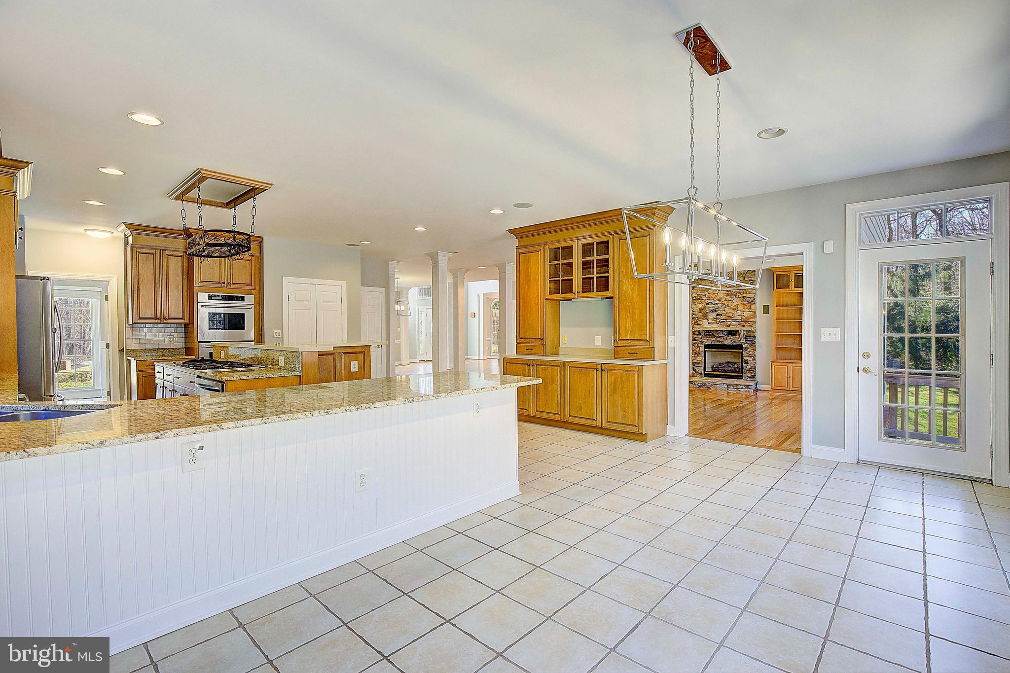 SOUTH RIVER COLONY - Residential