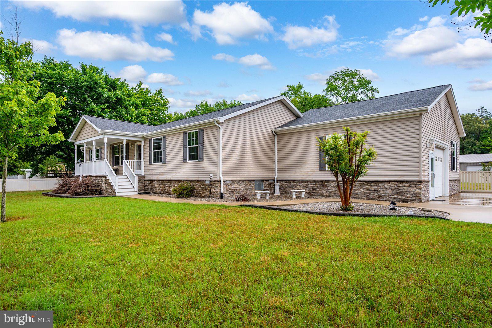 8225 WHITESVILLE ROAD