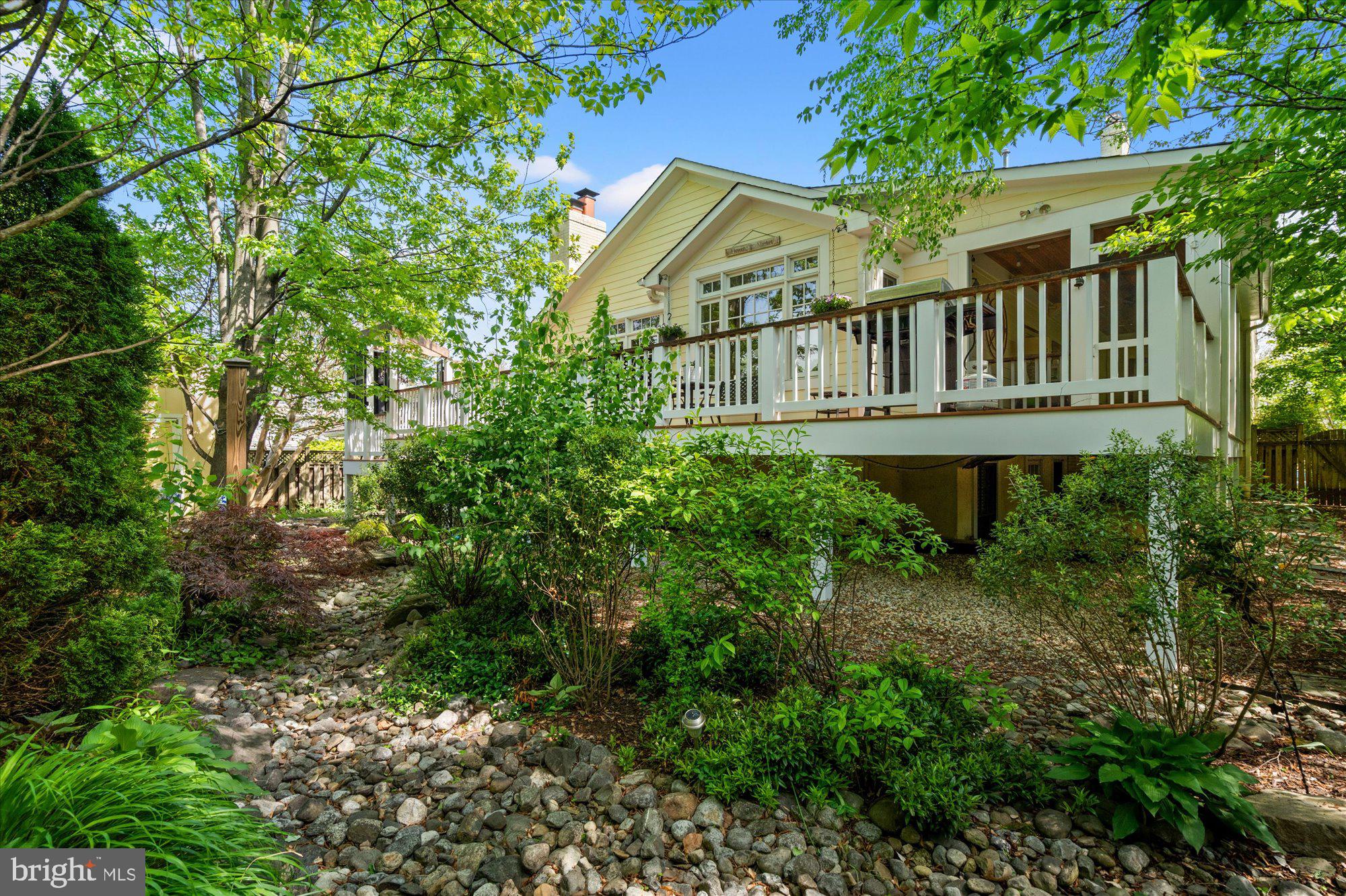 NORTH ARLINGTON - Residential