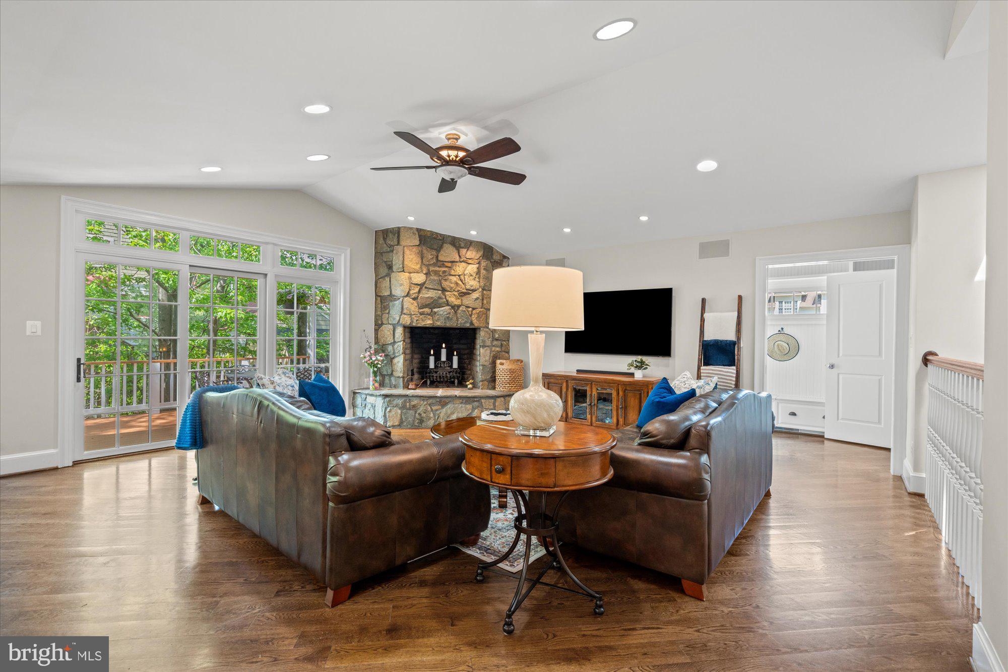 NORTH ARLINGTON - Residential