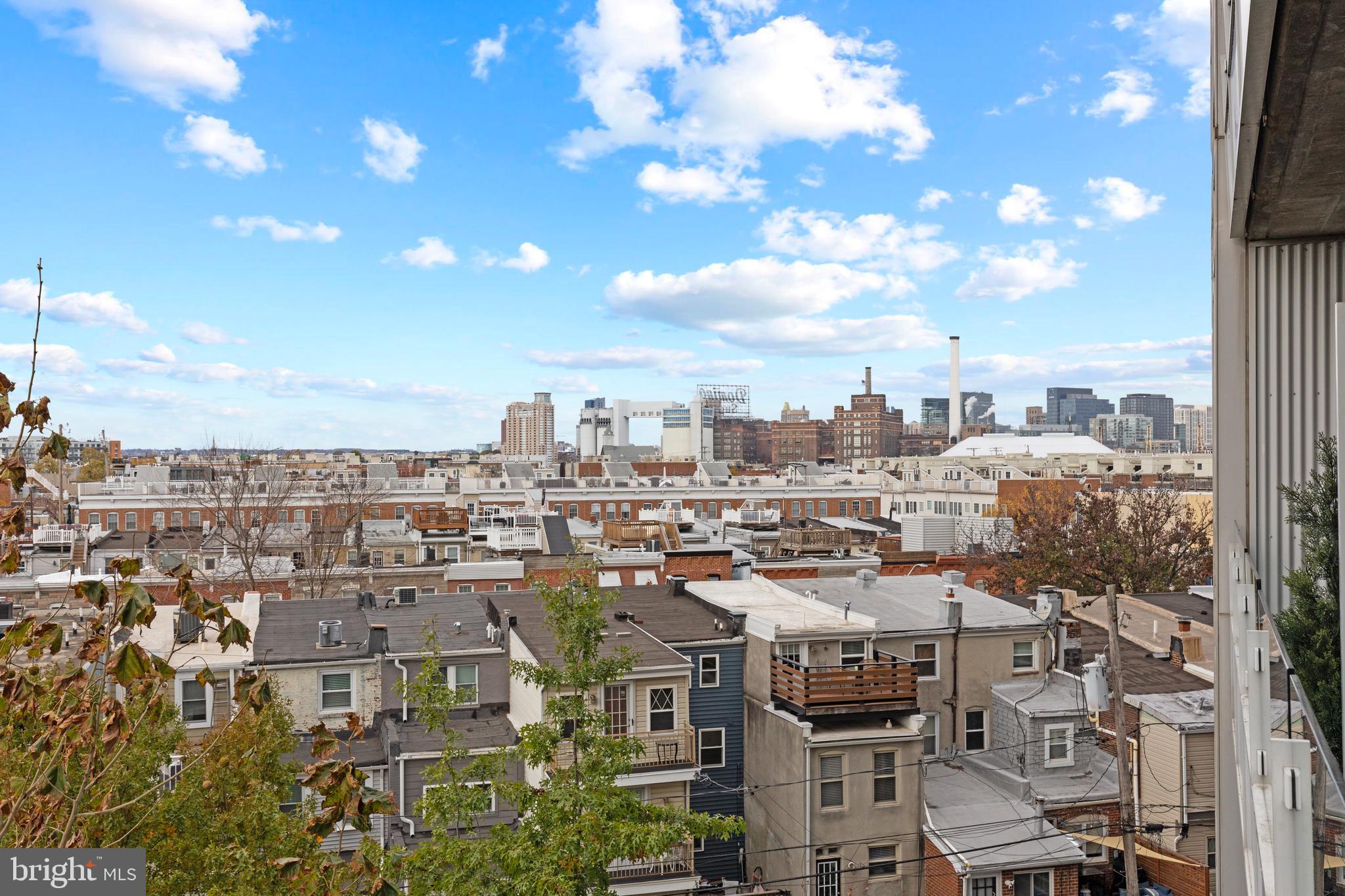 LOCUST POINT - Residential