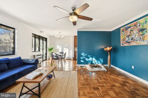 2325 42ND STREET NW 204 WASHINGTON DC 20007