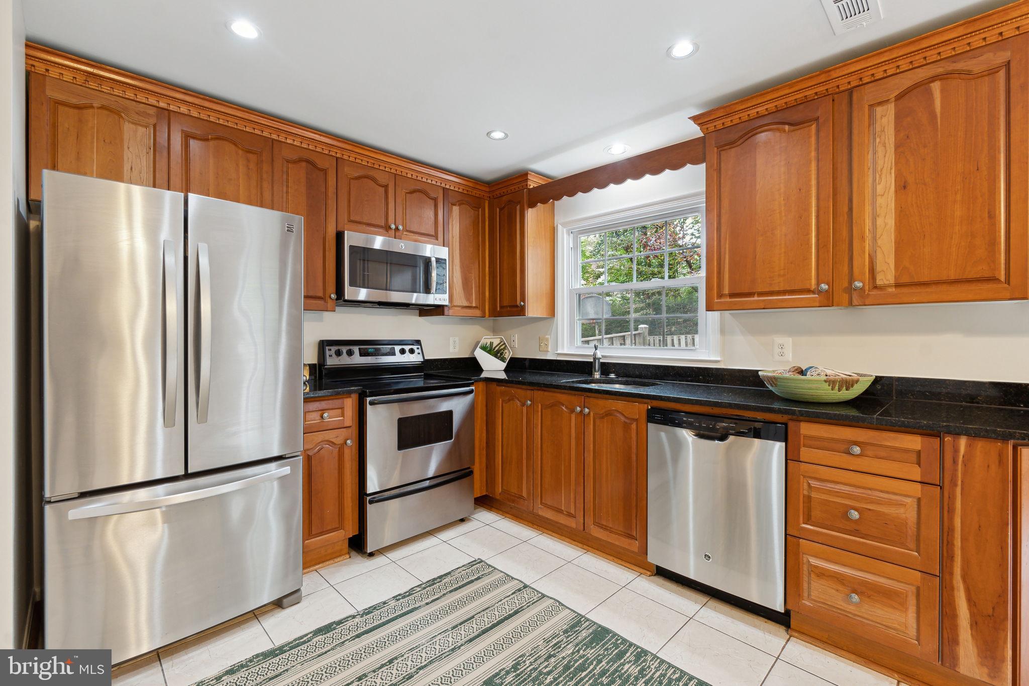 SNOWDENS MILL - Residential