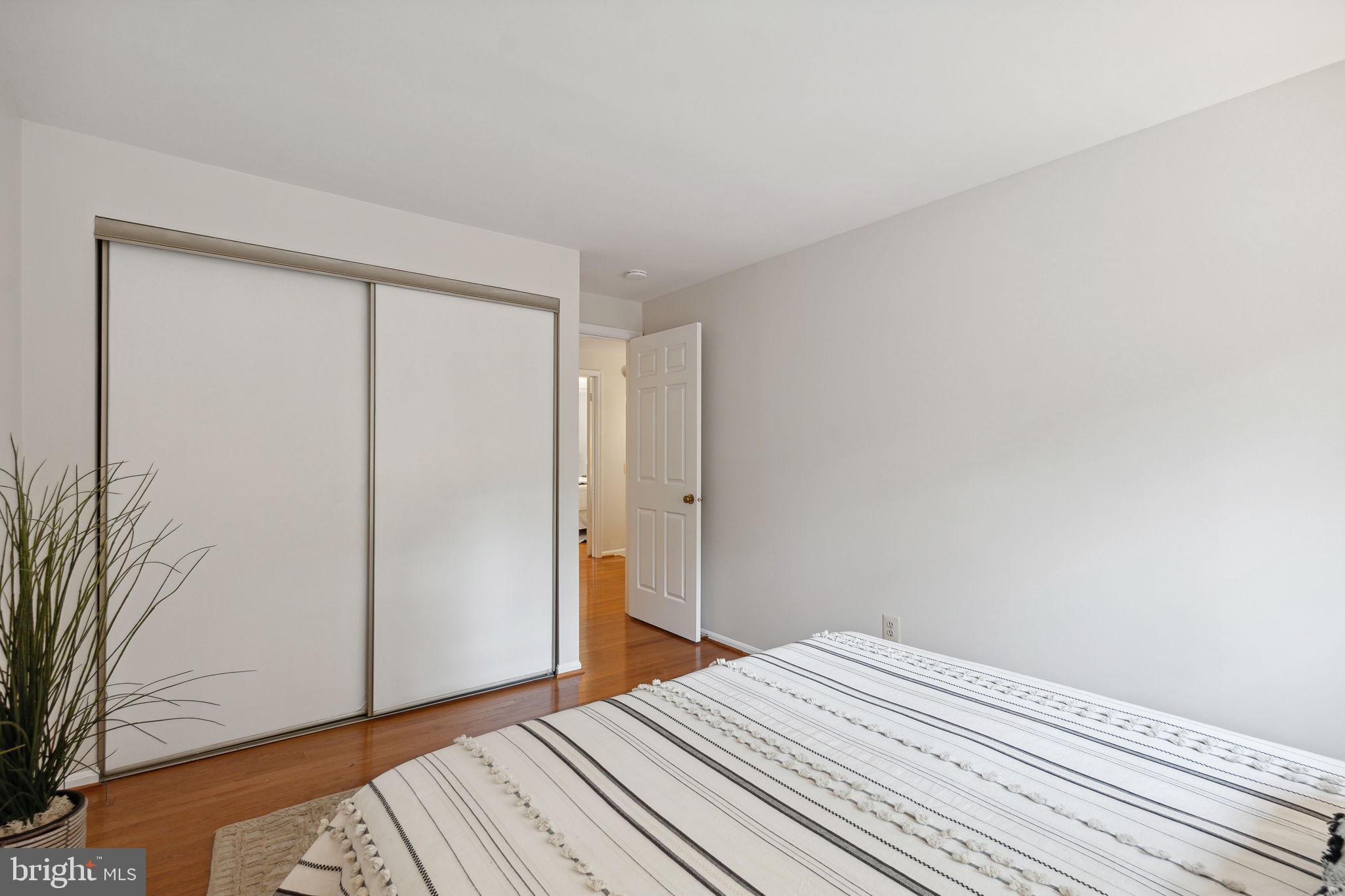 SNOWDENS MILL - Residential