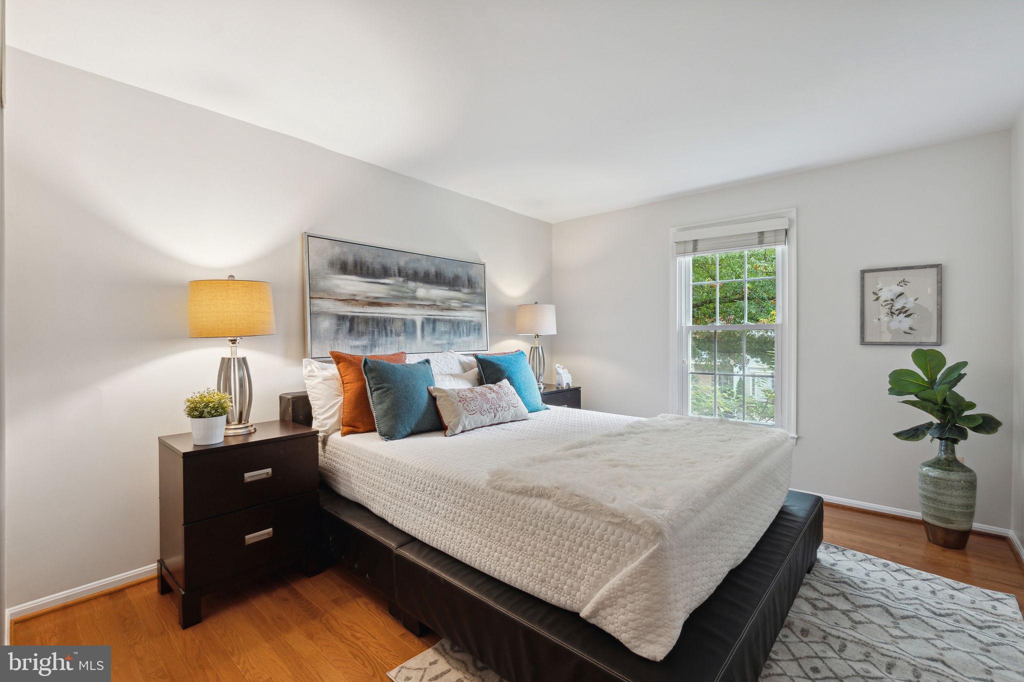 SNOWDENS MILL - Residential