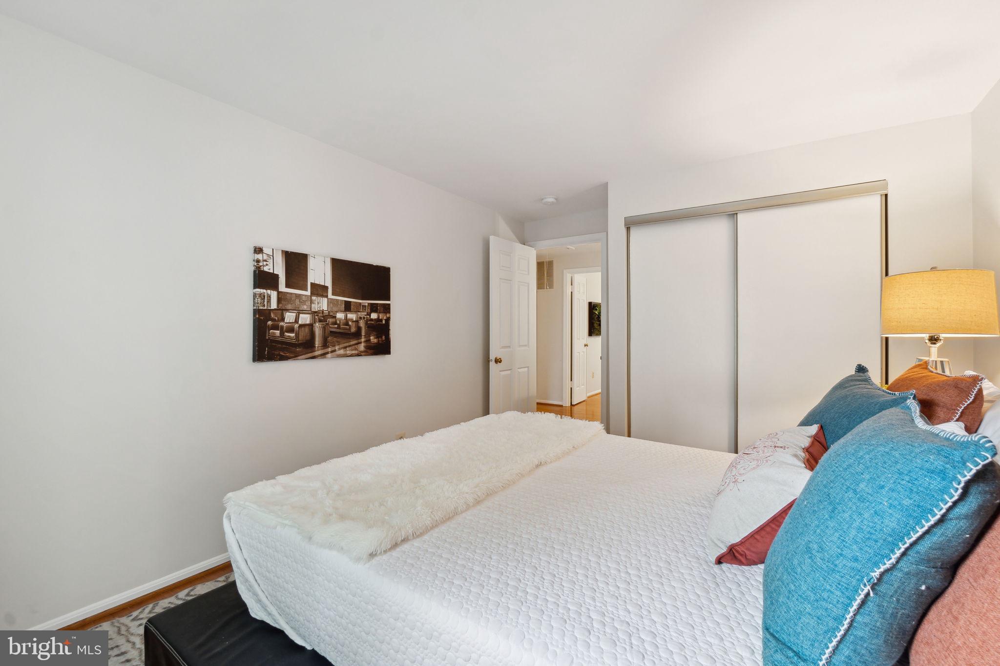 SNOWDENS MILL - Residential