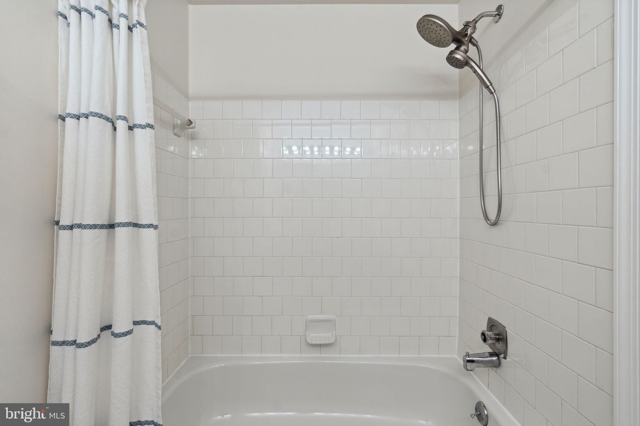 SNOWDENS MILL - Residential