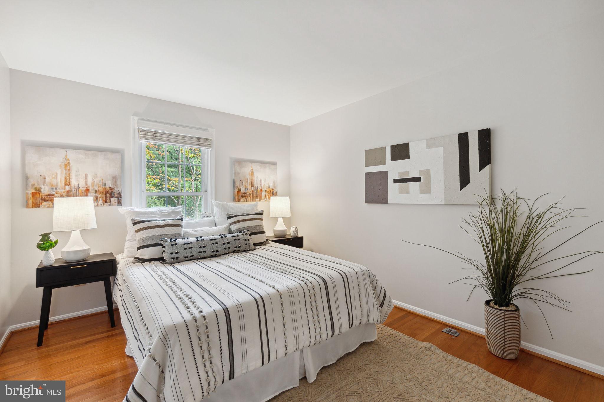 SNOWDENS MILL - Residential