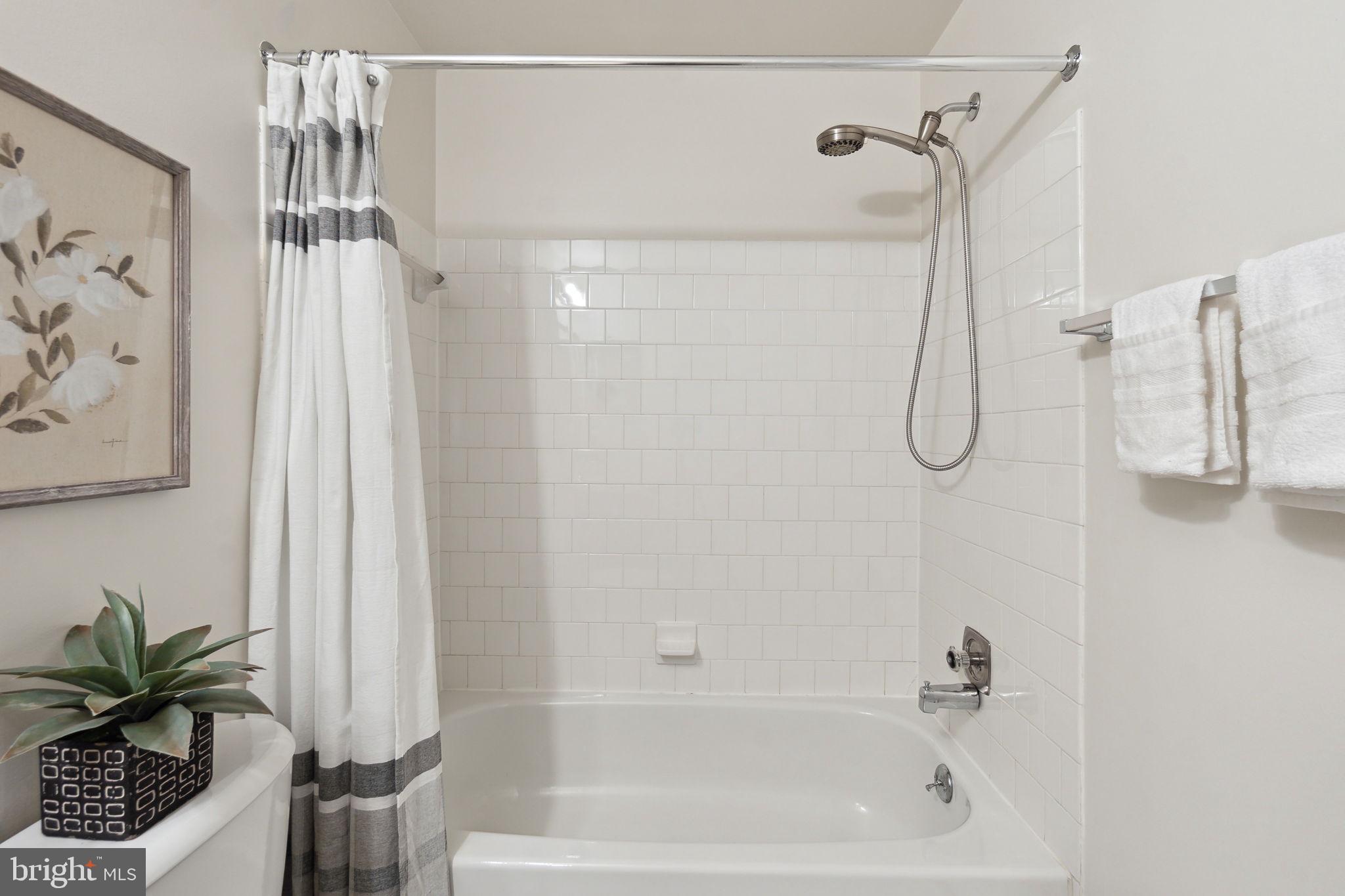 SNOWDENS MILL - Residential