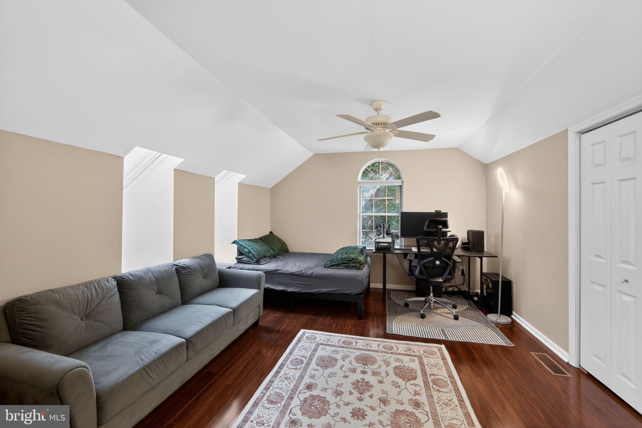 CHESTERBROOK - Residential