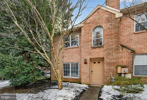 46 Rampart Drive, Chesterbrook, PA MLS: PACT2114934