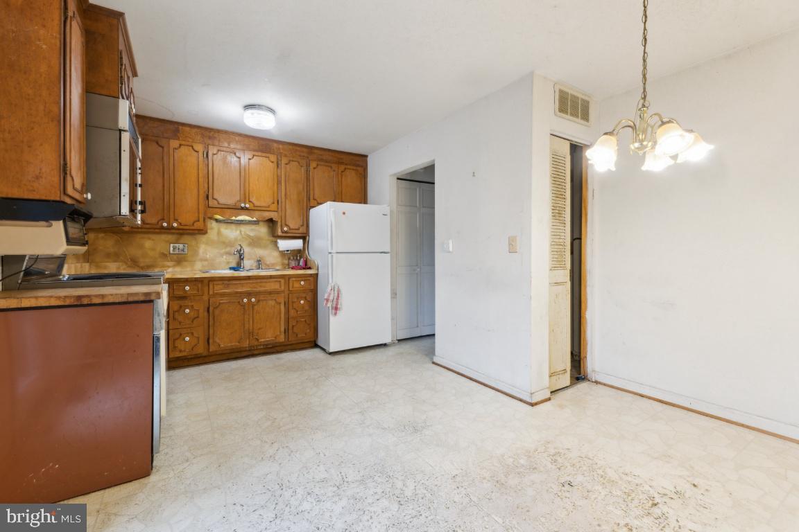 PEMBROOKE - Residential