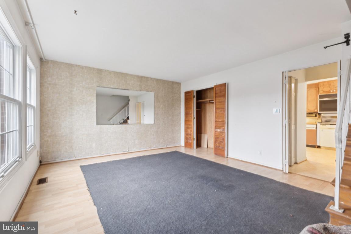 PEMBROOKE - Residential