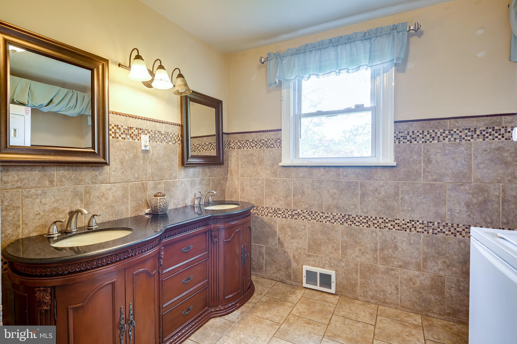 RANDALLSTOWN - Residential