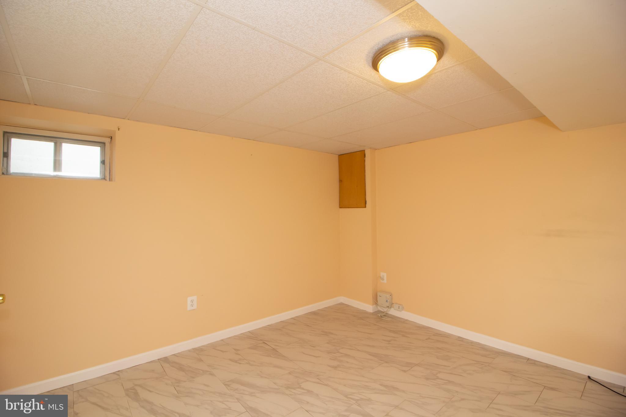 GWYNN ACRES - Residential