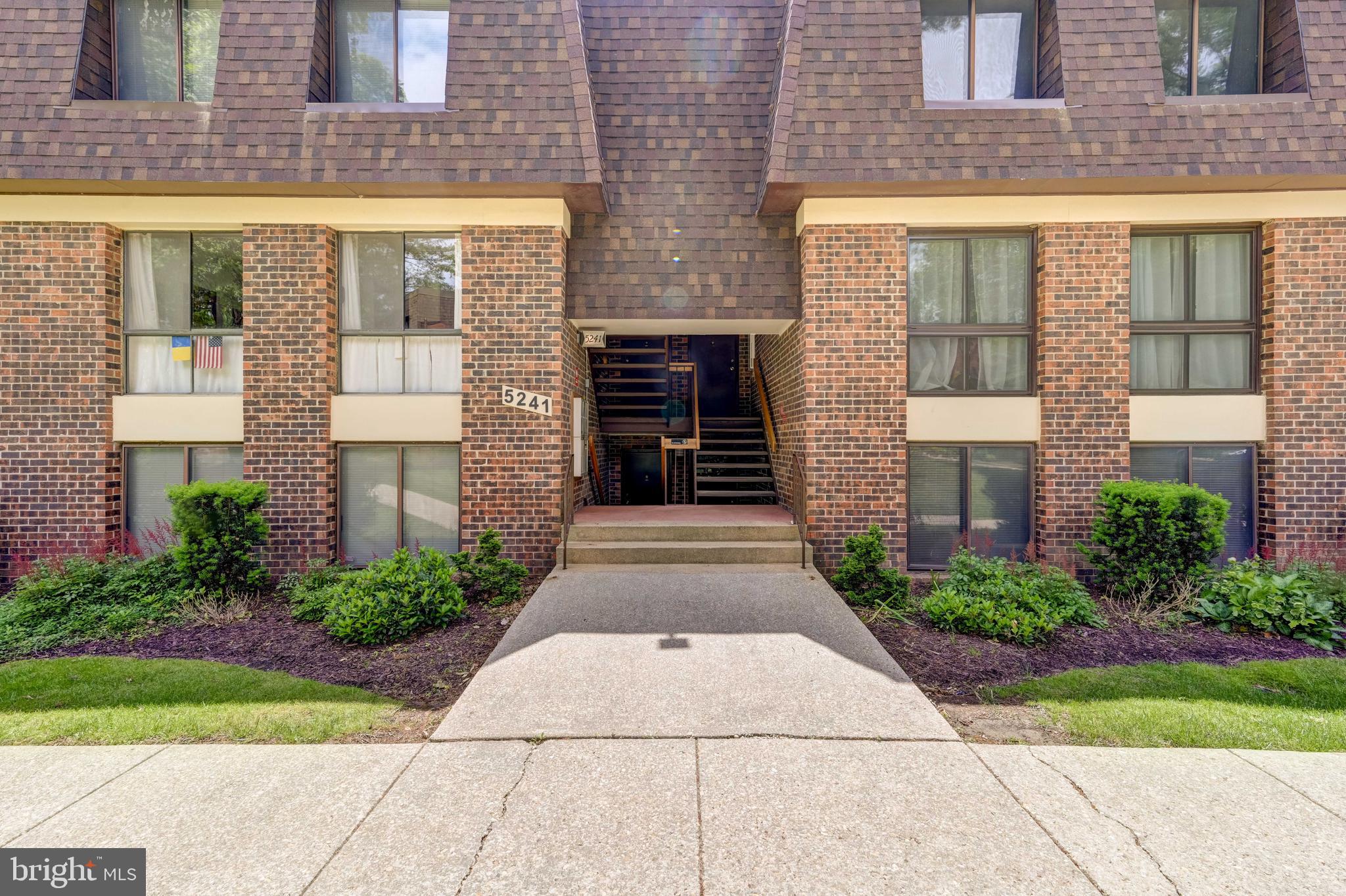 5241 W RUNNING BROOK ROAD 302