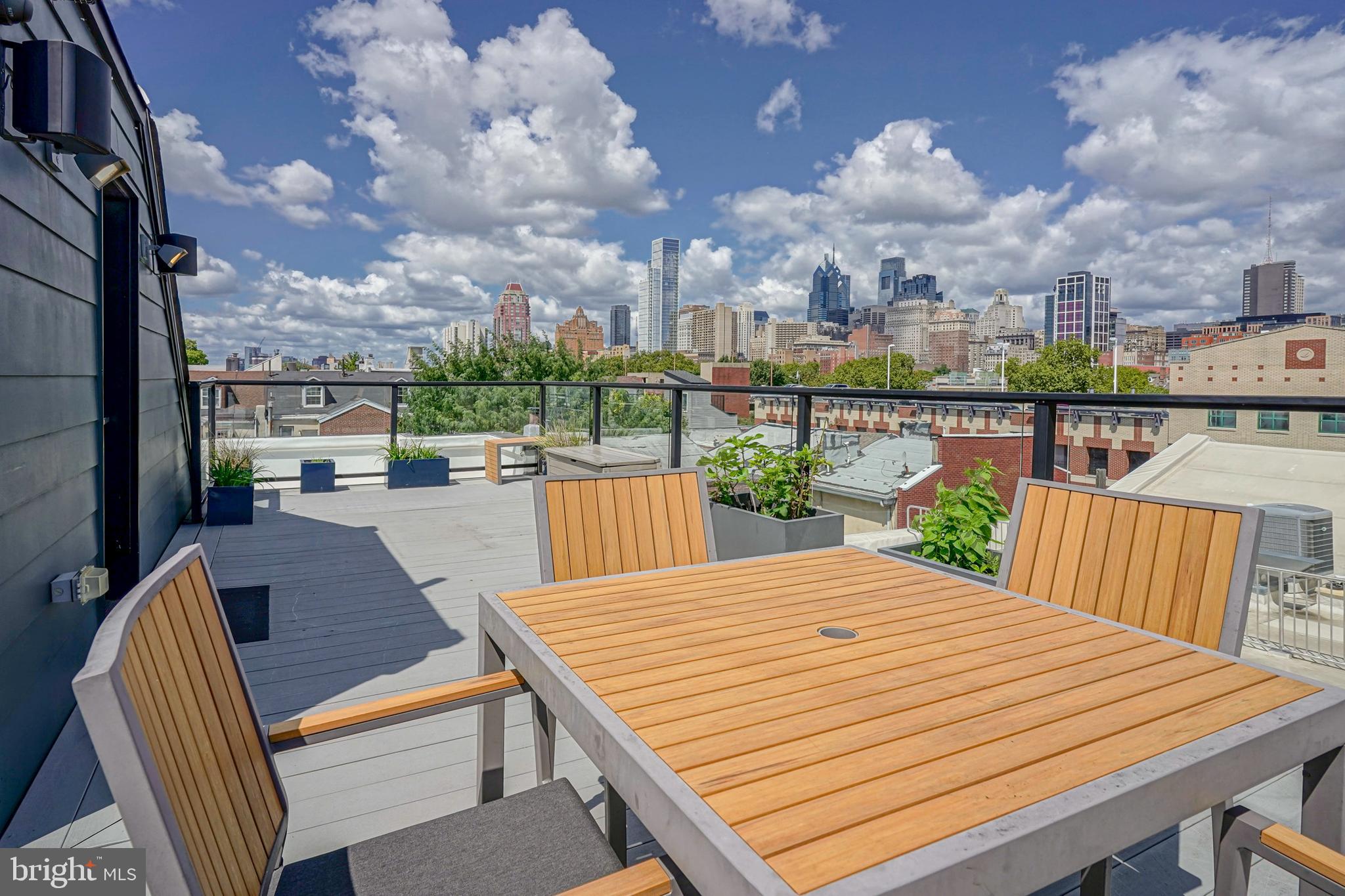 BELLA VISTA - Residential