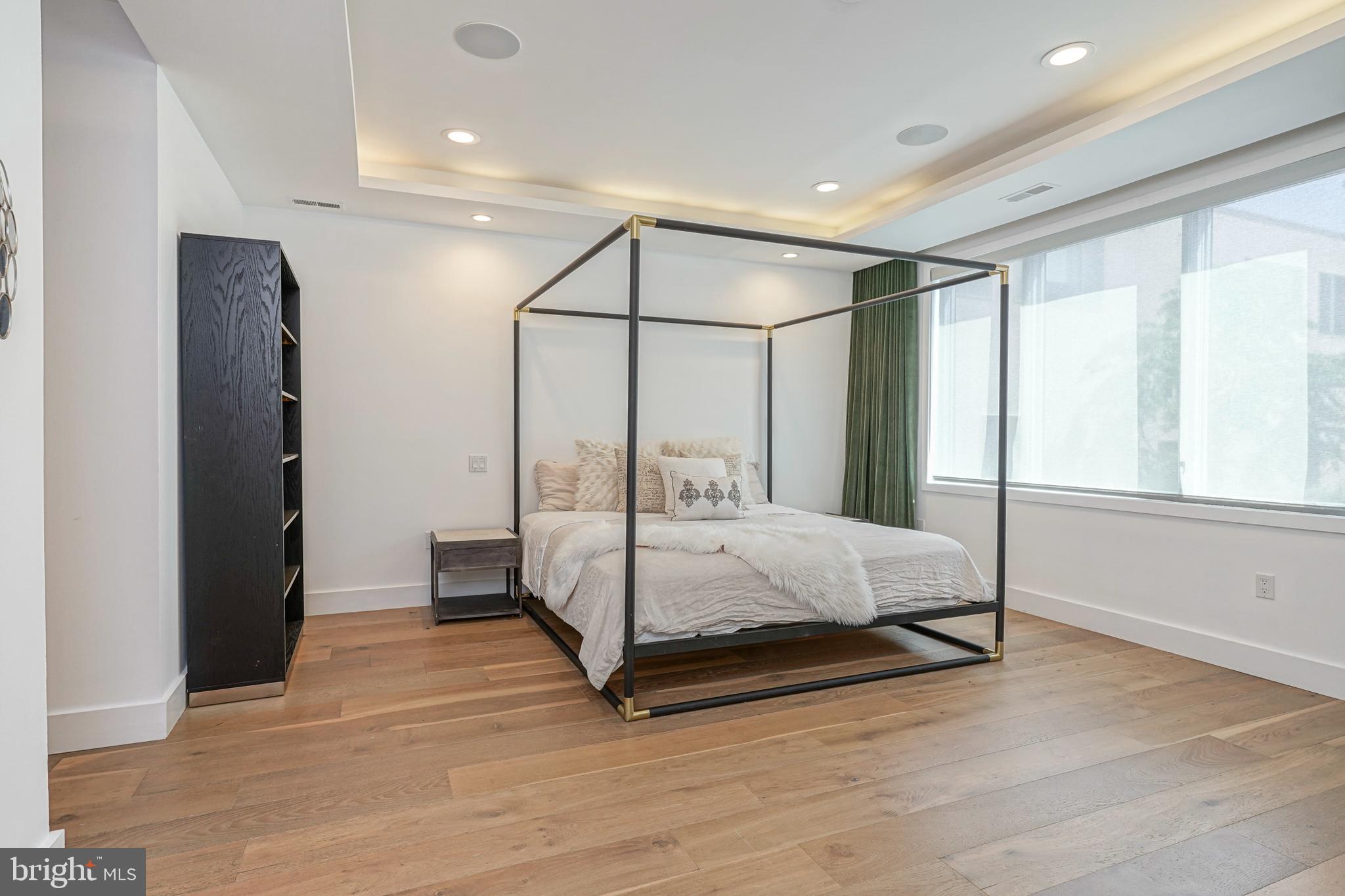 BELLA VISTA - Residential