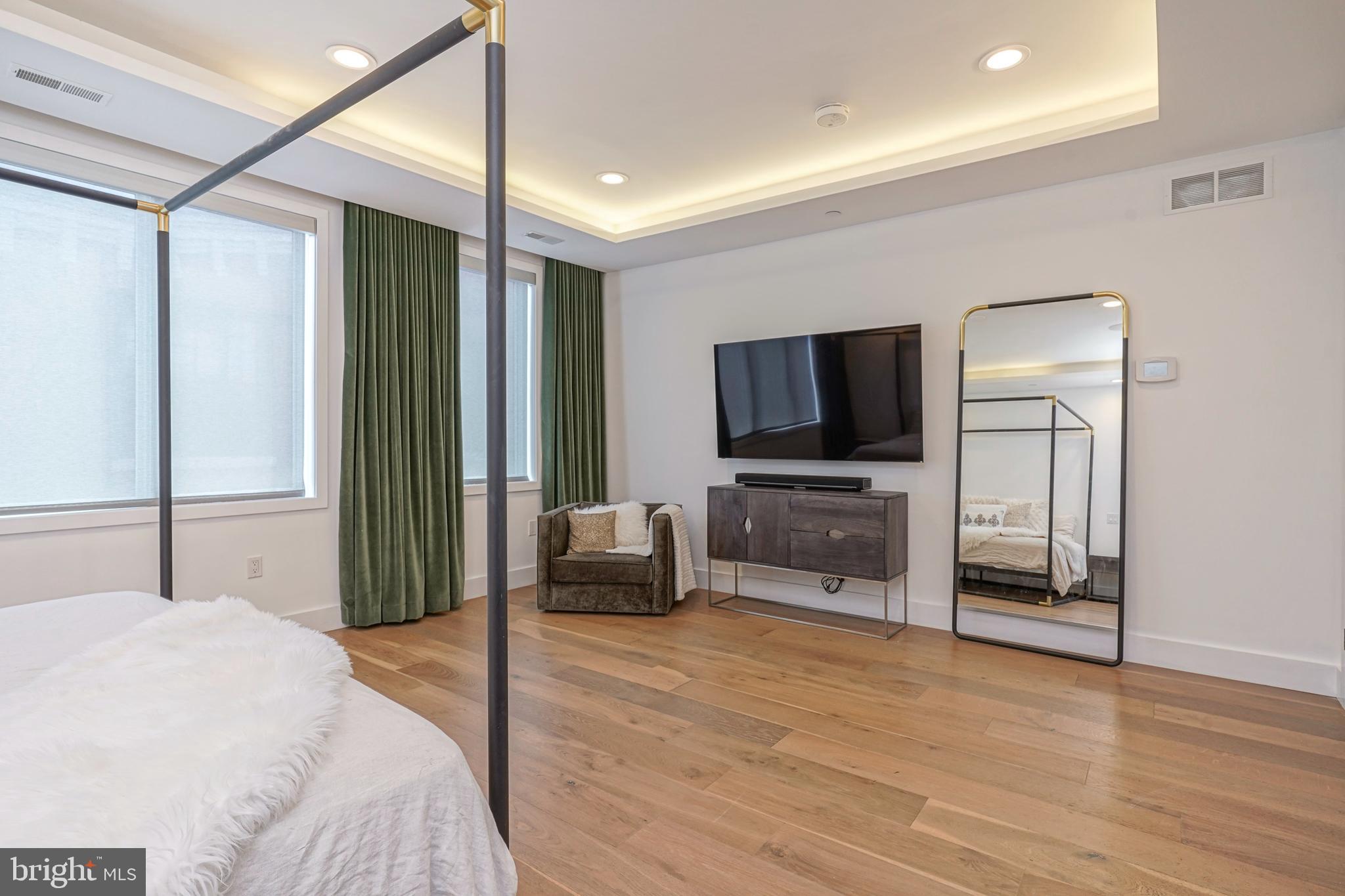 BELLA VISTA - Residential