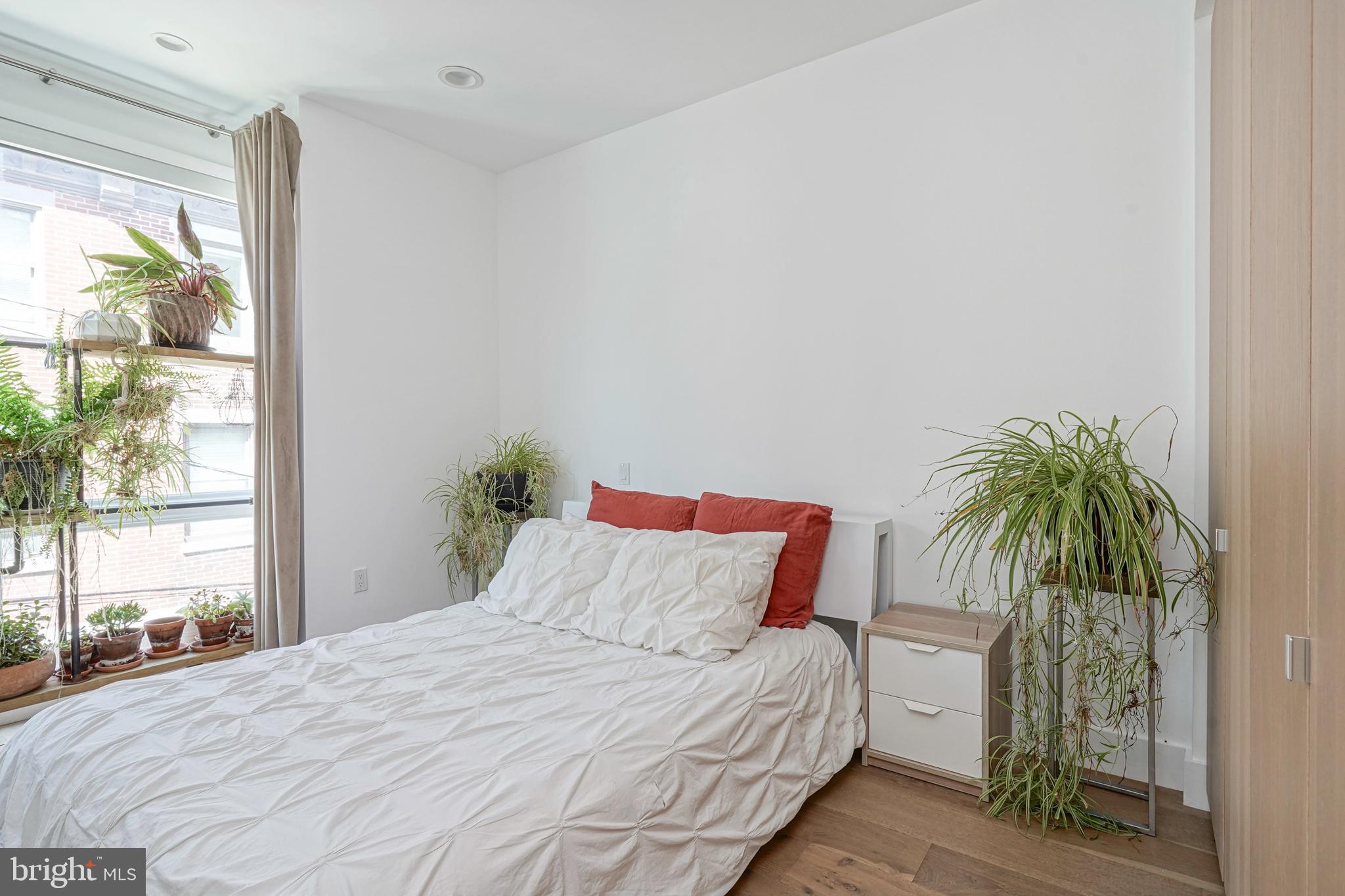 BELLA VISTA - Residential