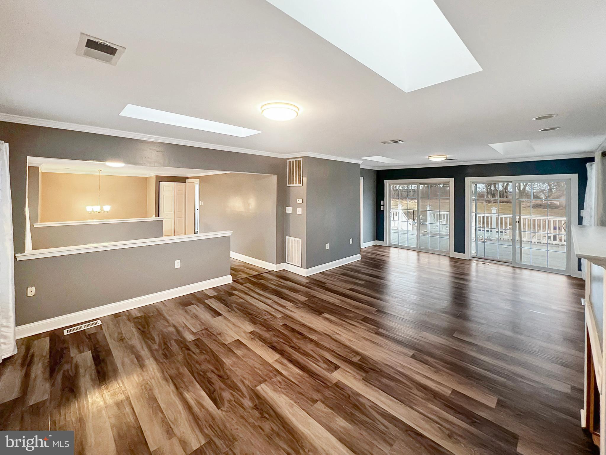 LEDGE LOWE ESTATES - Residential