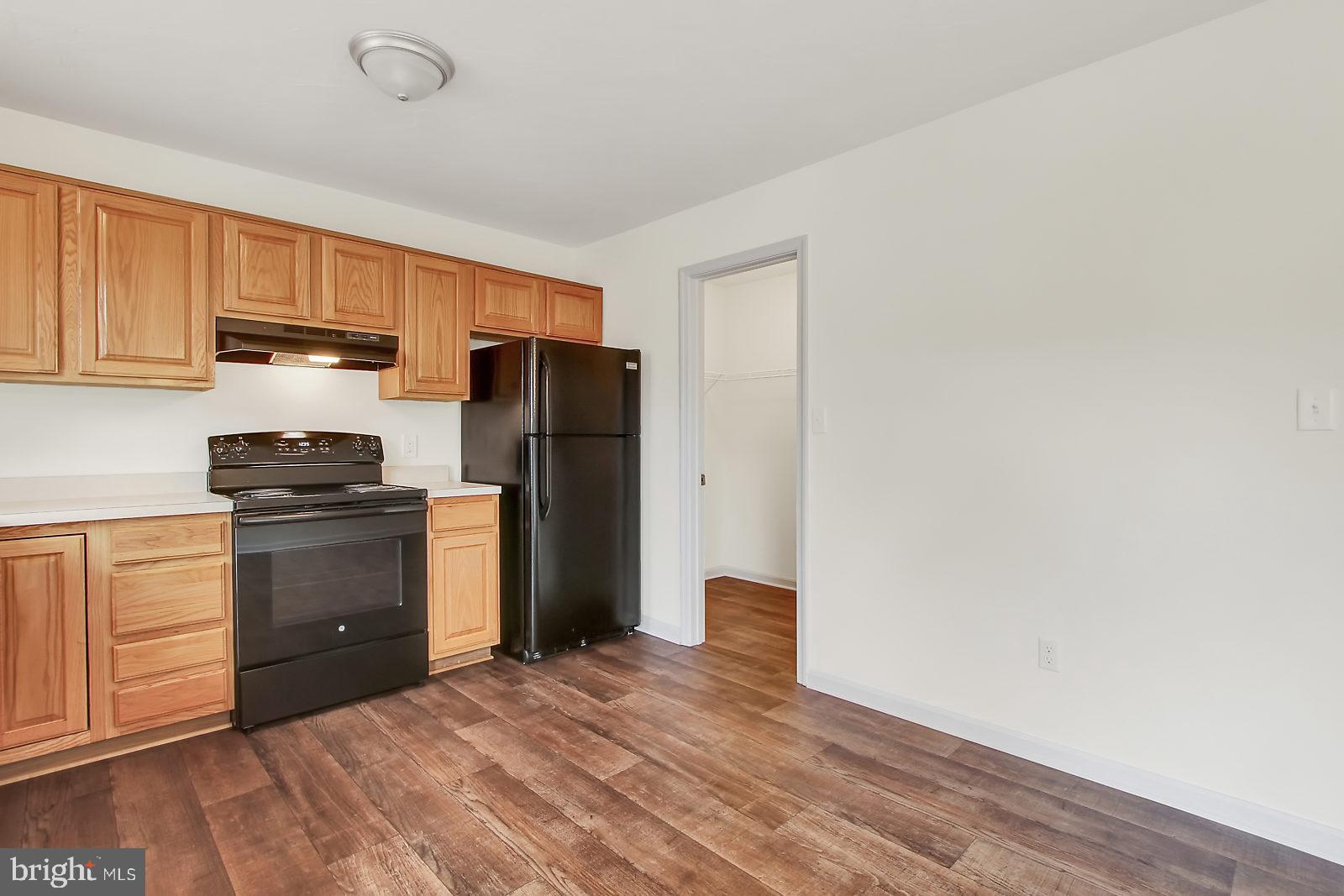 GRACE AVENUE - Residential Lease