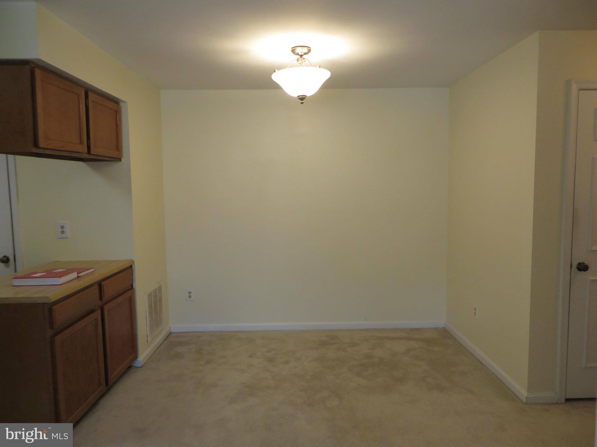 MANCHESTER LAKES - Residential Lease