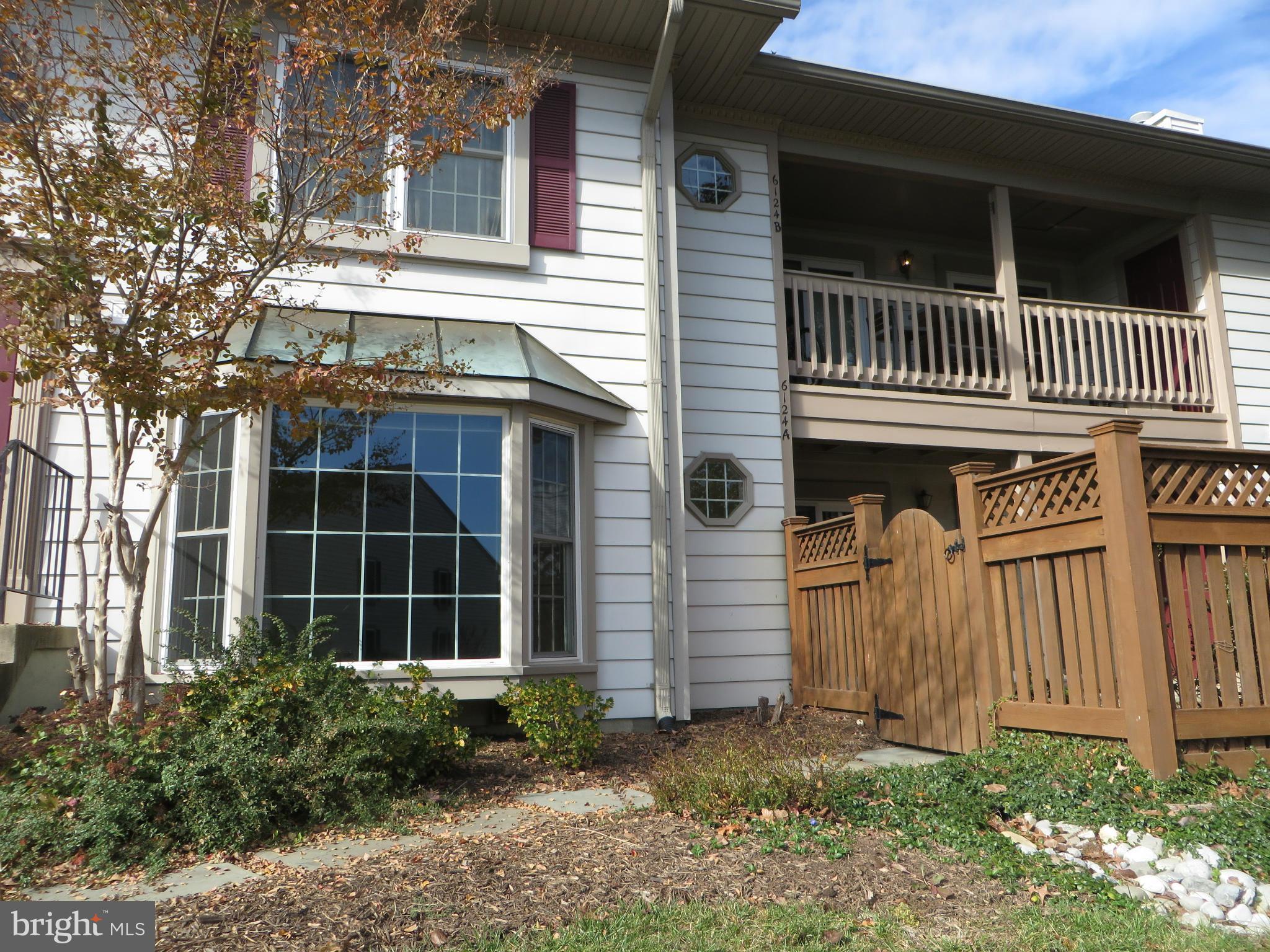 ***LOVELY COVENTRY MODEL IN POPLAR ESSEX HOUSE SQUARE**2 BEDROOMS AND 2 FULL BATHS*OPEN FLOOR PLAN WITH LARGE LIVING ROOM WITH WOOD BURNING FIREPLACE AND HUGE BAY WINDOW*EACH BEDROOM HAS SGD TO LARGE STONE PATIO FOR ENTERTAINING*COMMUNITY POOL AND TENNIS AND MINUTES TO SHOPPING/MOVIE THEATRE AND SPRINGFIELD METRO***MOVE IN NOW**SMALL DOG OK (25 LBS) WITH $500.00 PET DEPOSIT