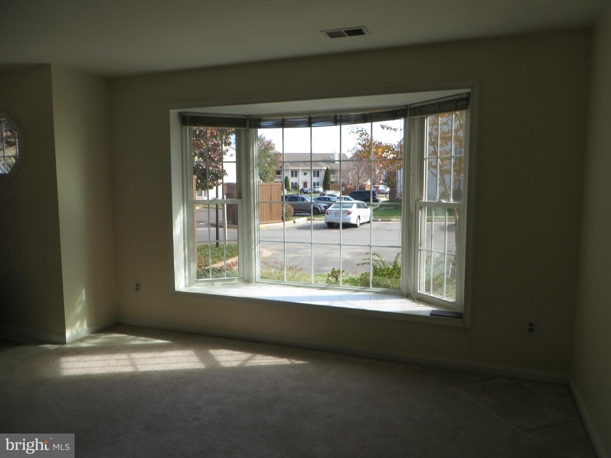 MANCHESTER LAKES - Residential Lease