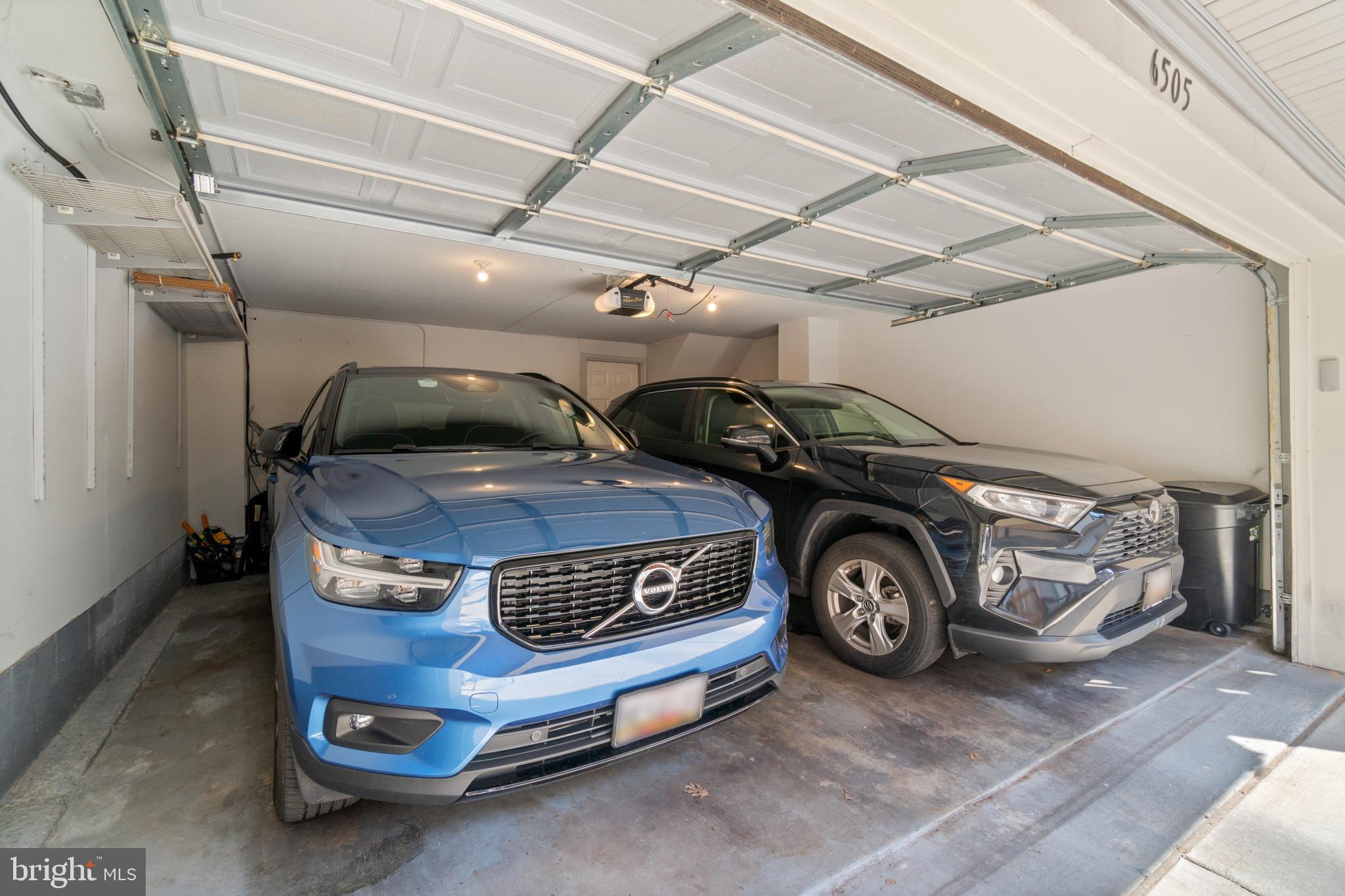 CROMWELL FOUNTAIN - Residential