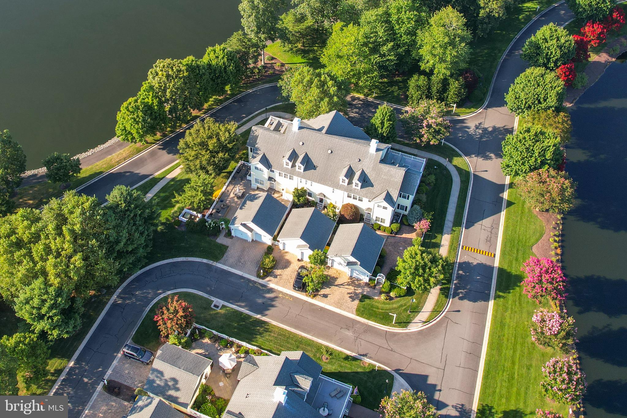BAYWOOD - Residential