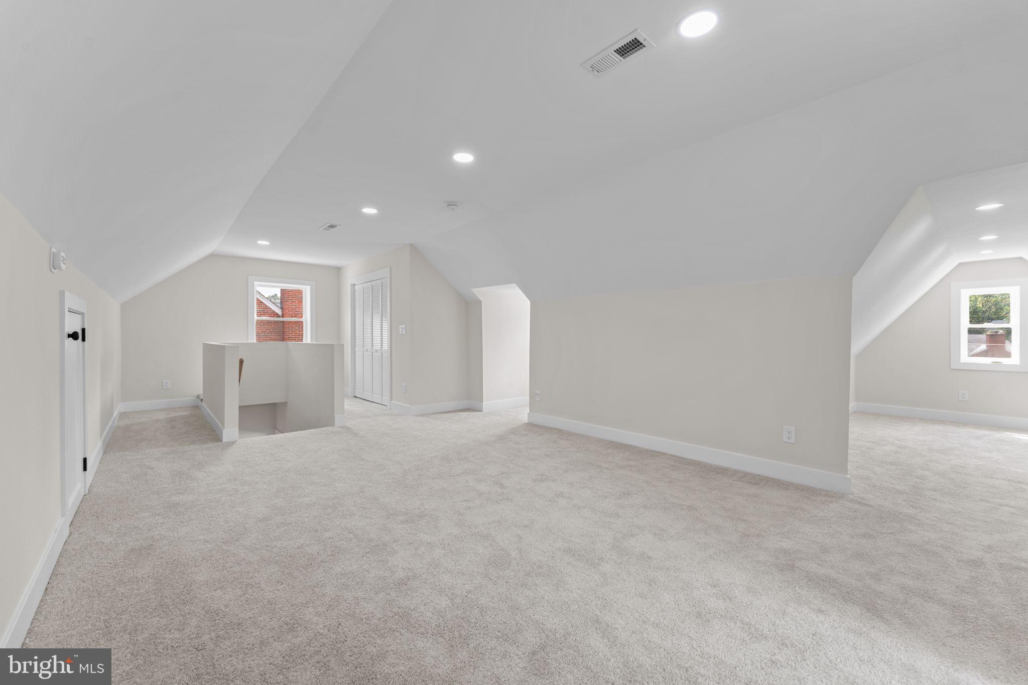 3404 ABERDEEN STREET