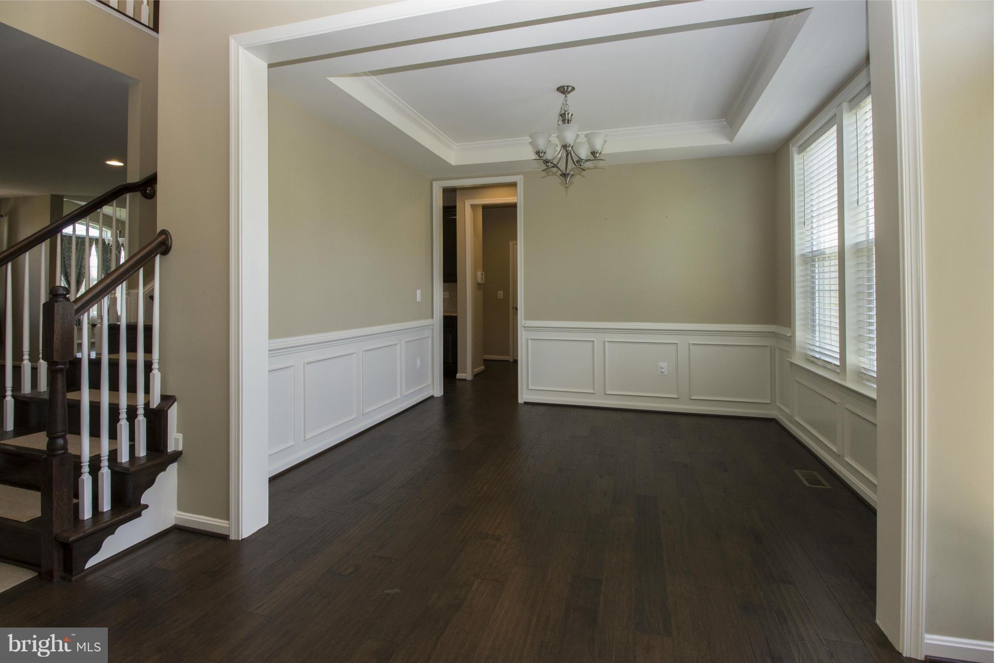 STONEWALL MANOR - Residential