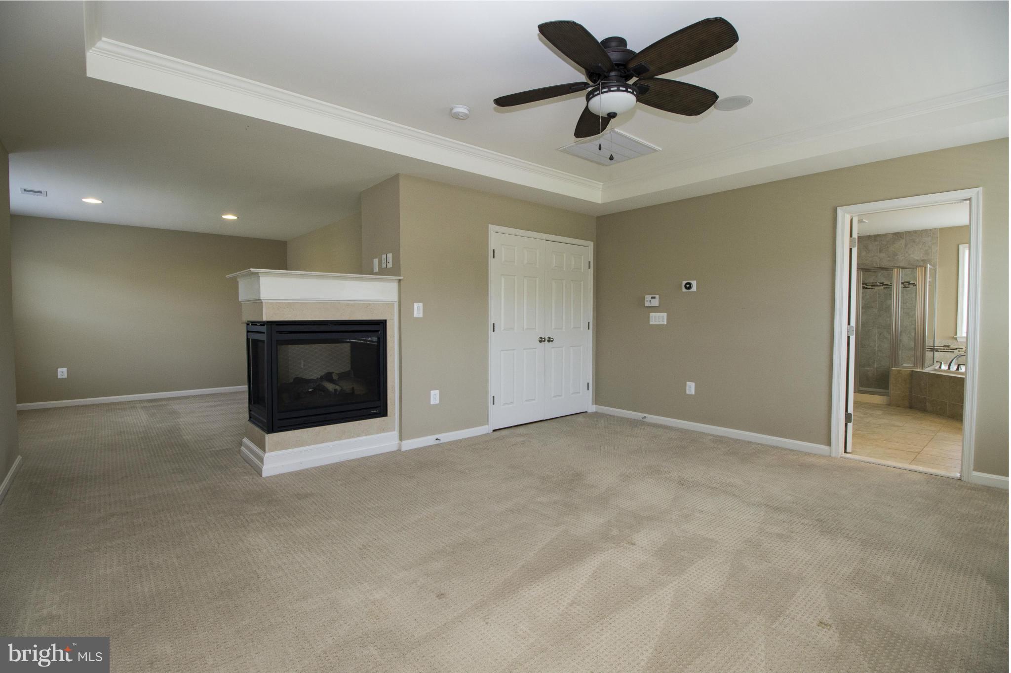 STONEWALL MANOR - Residential