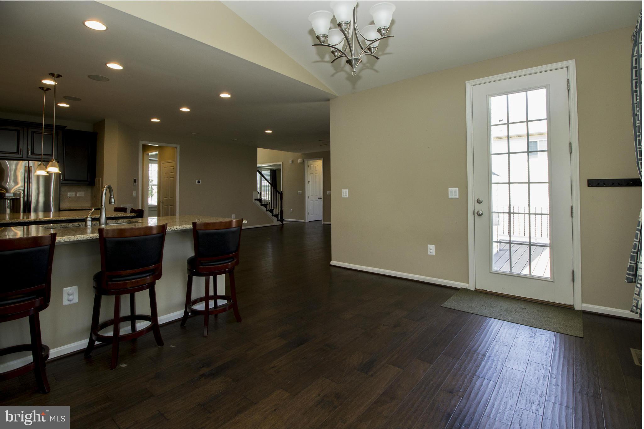 STONEWALL MANOR - Residential