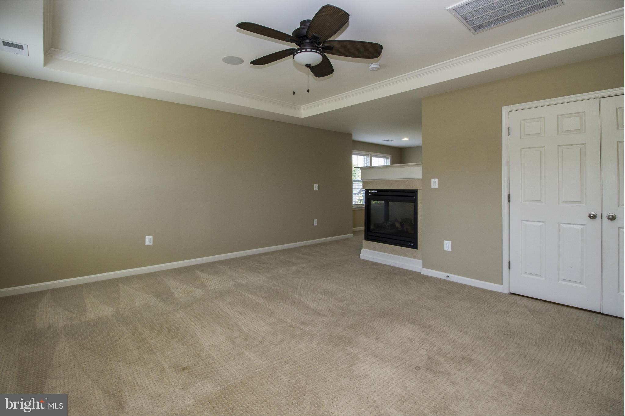 STONEWALL MANOR - Residential