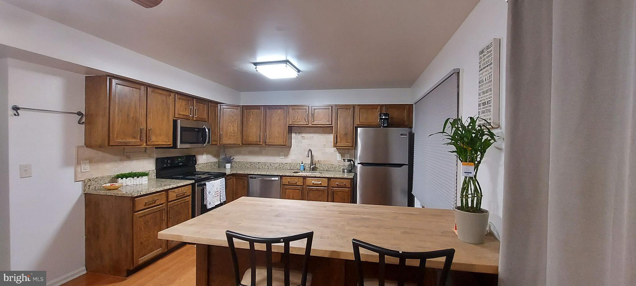 TOWNES OF ASHLEIGH - Residential