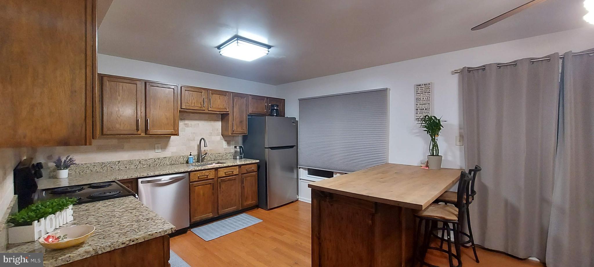 TOWNES OF ASHLEIGH - Residential