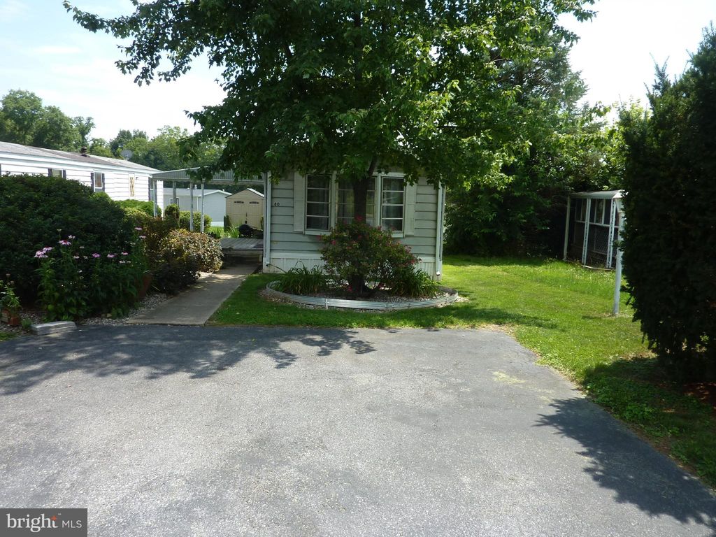 Photo of 80 HONEYSUCKLE WAY, COLUMBIA, PA 17512 (MLS # PALA2037372)