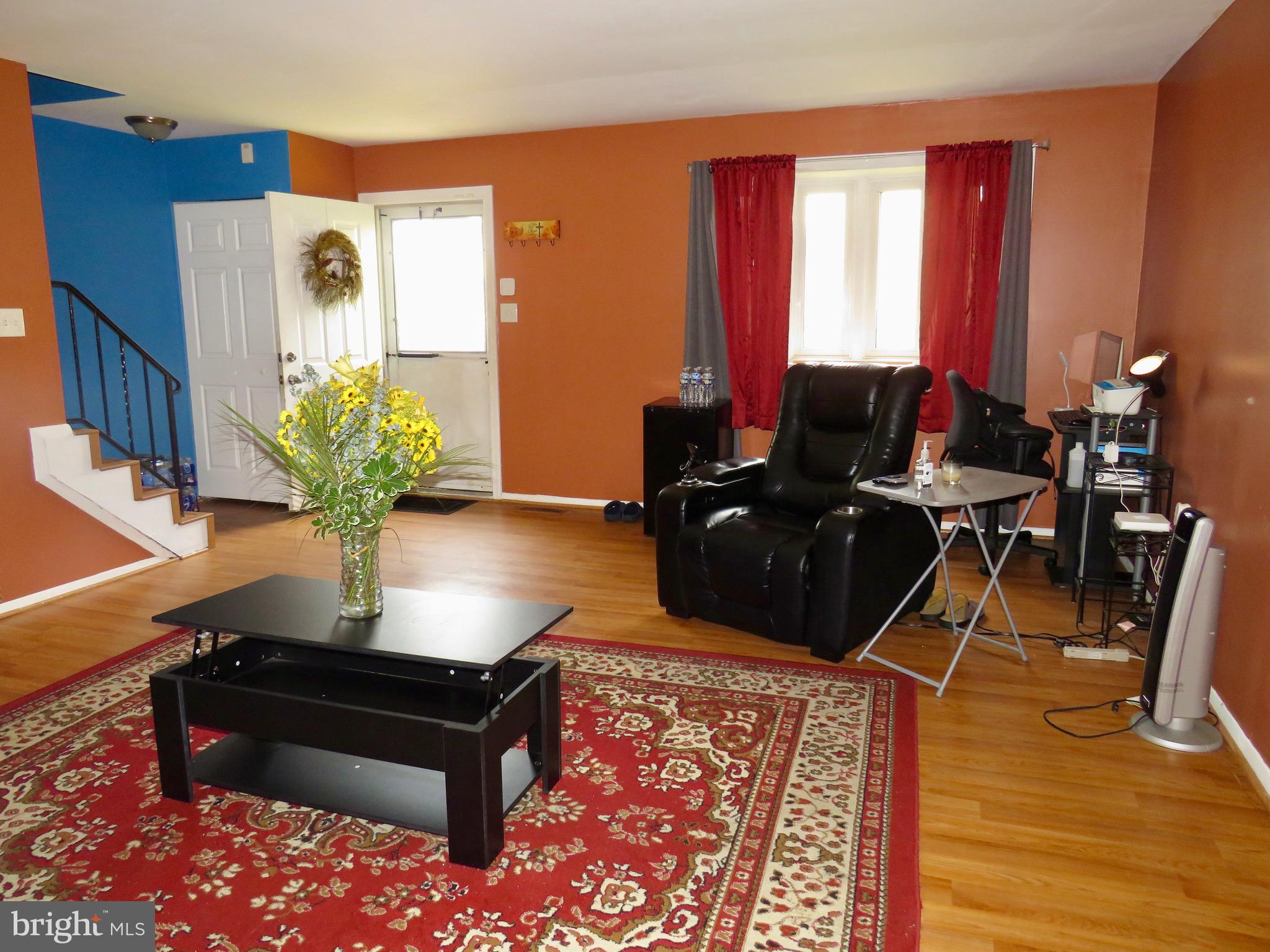 494 KENILWORTH COURT