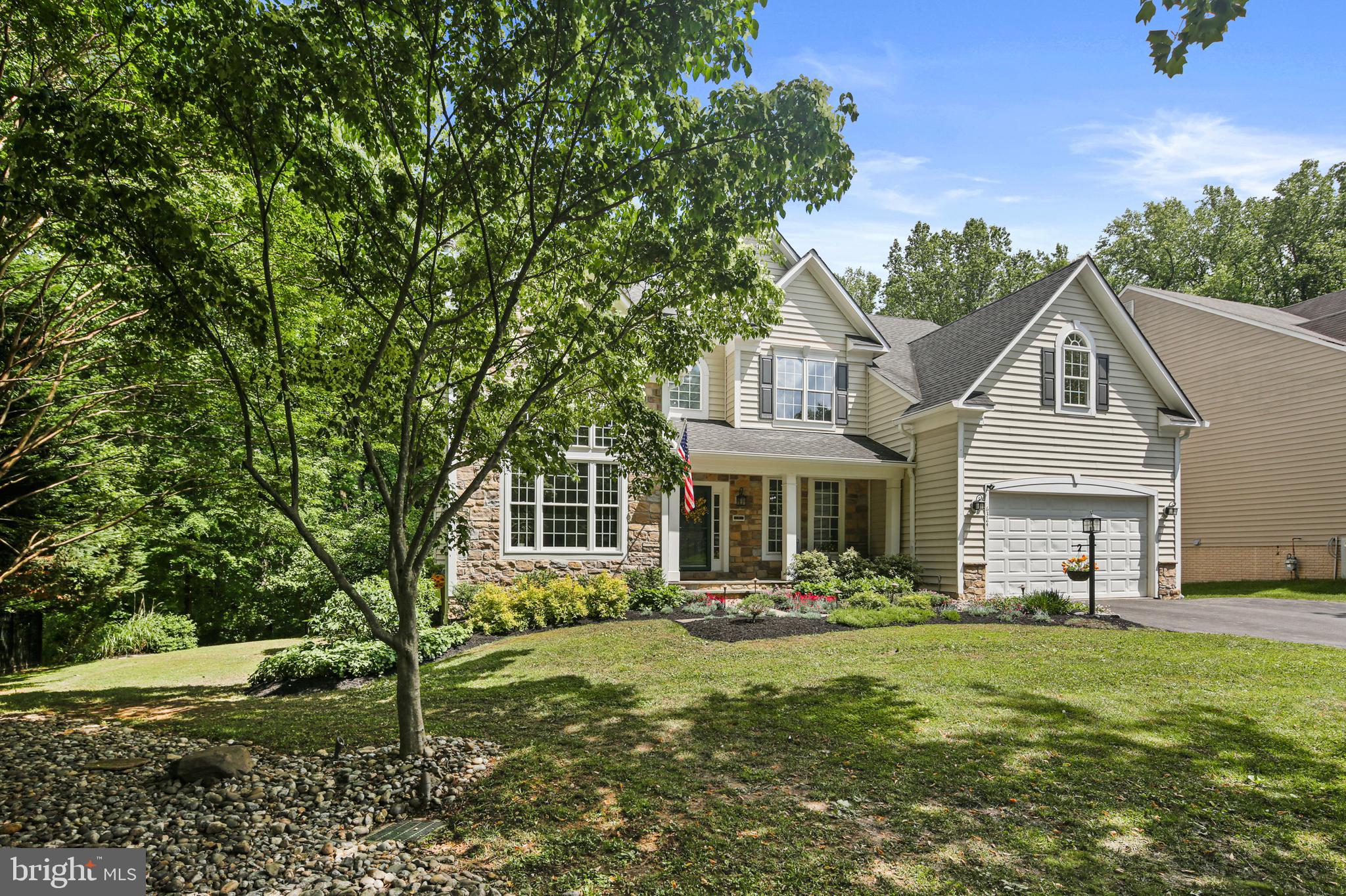 6324 SUMMER SUNRISE DRIVE