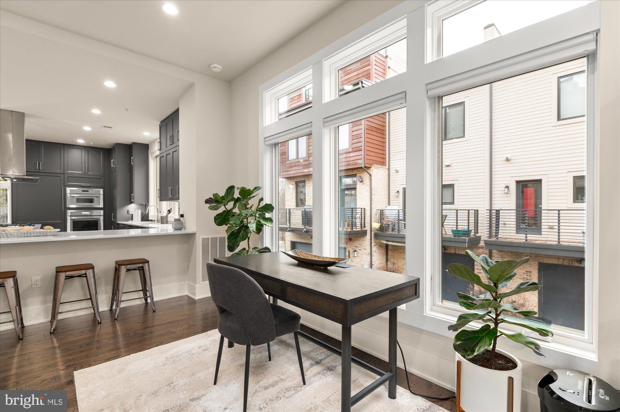 GROSVENOR HEIGHTS - Residential