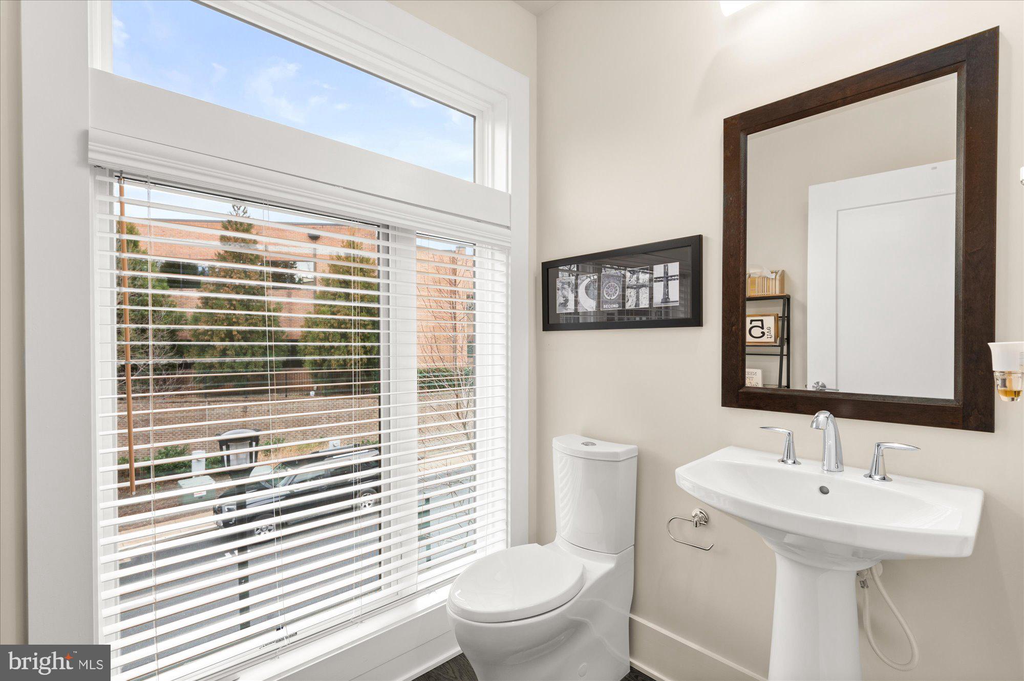 GROSVENOR HEIGHTS - Residential