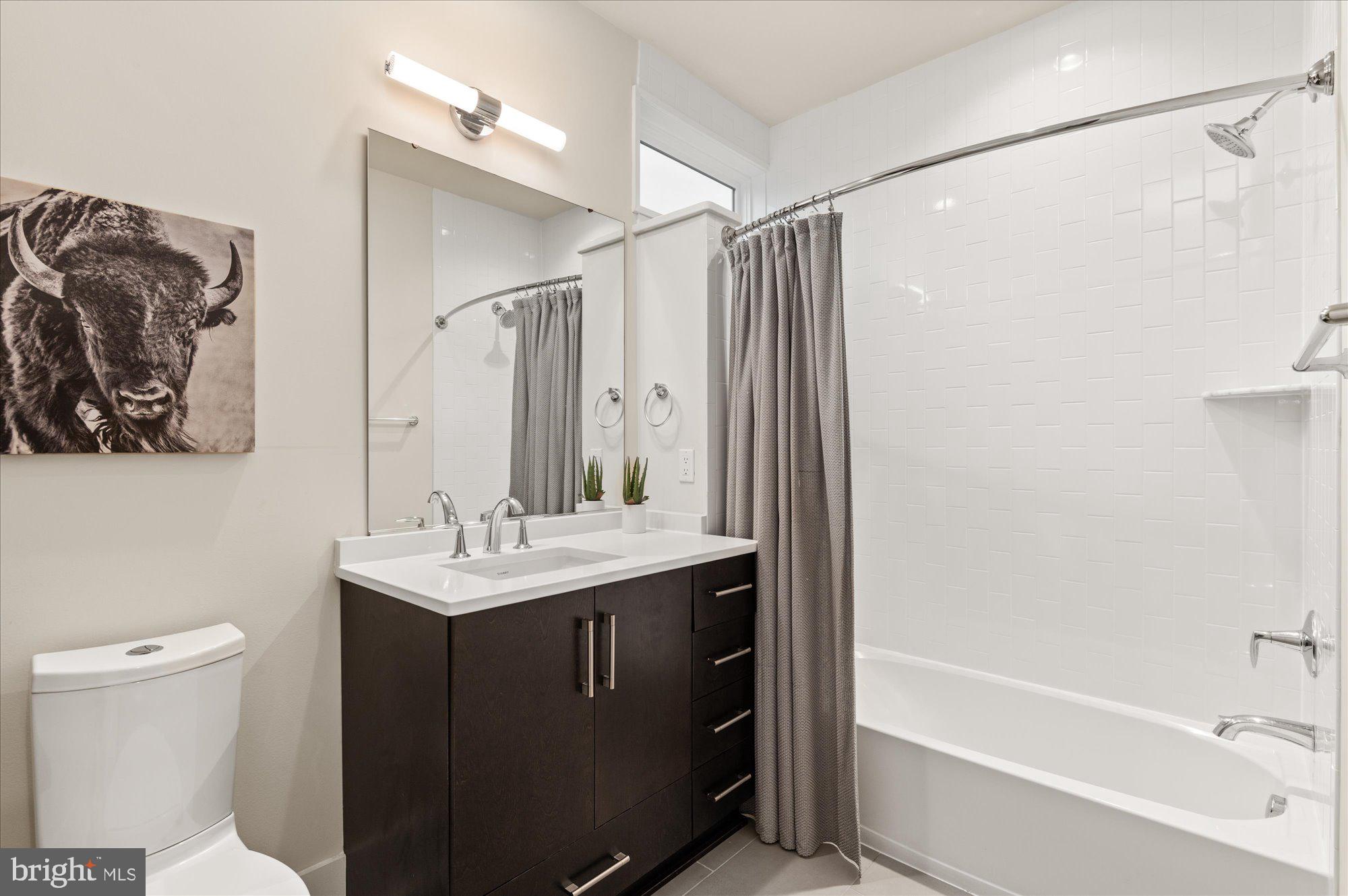 GROSVENOR HEIGHTS - Residential