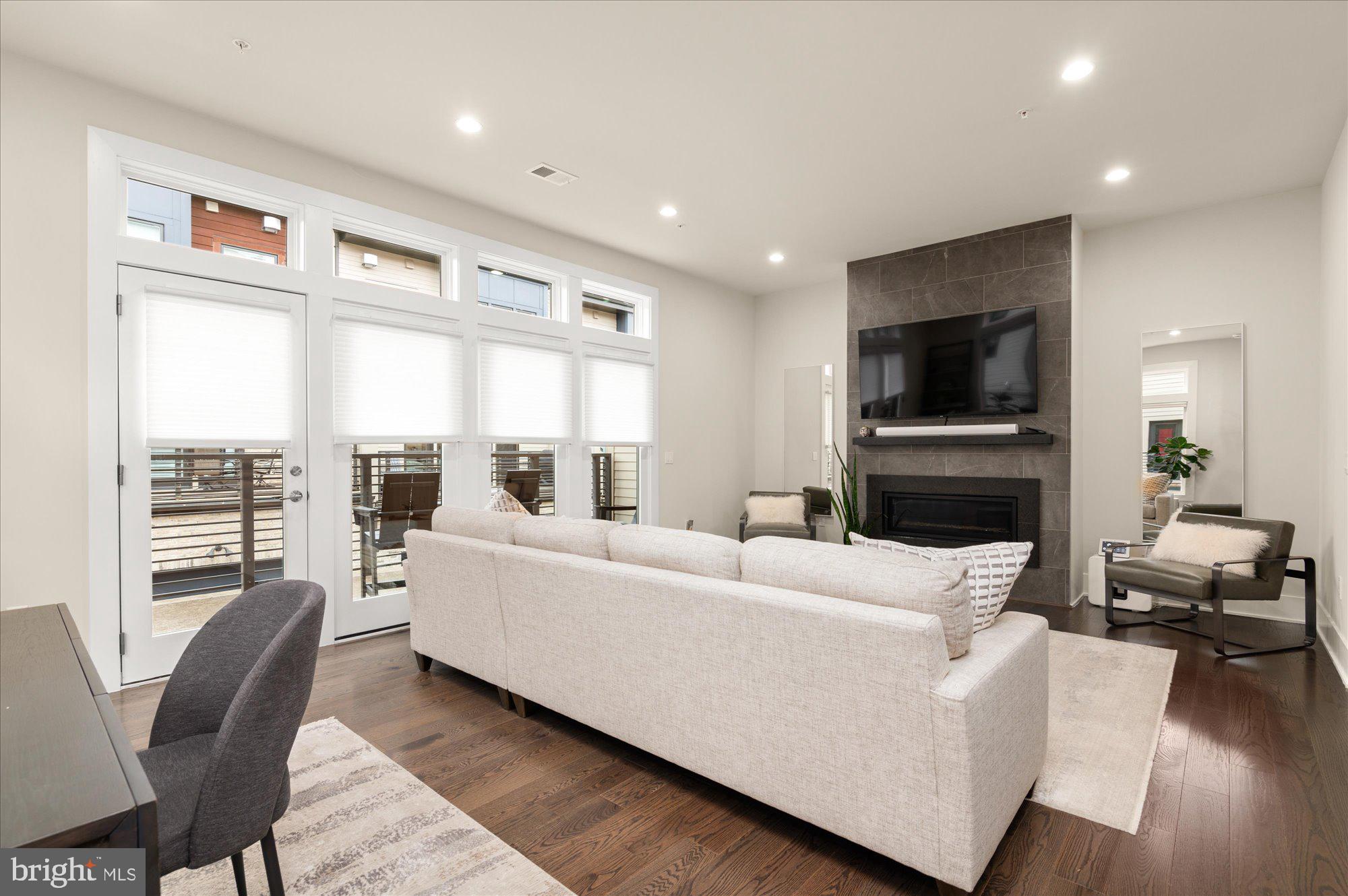 GROSVENOR HEIGHTS - Residential