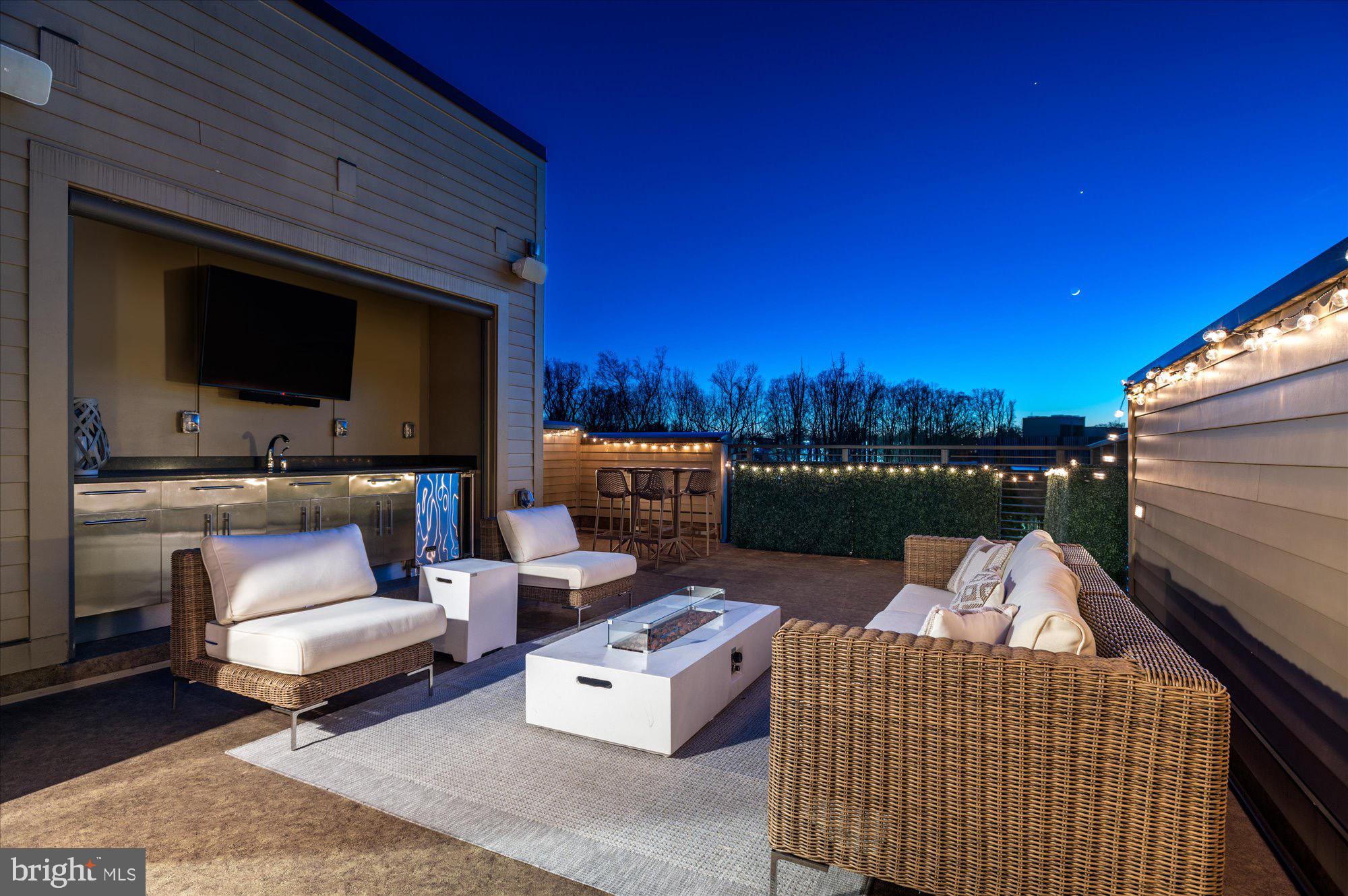 GROSVENOR HEIGHTS - Residential