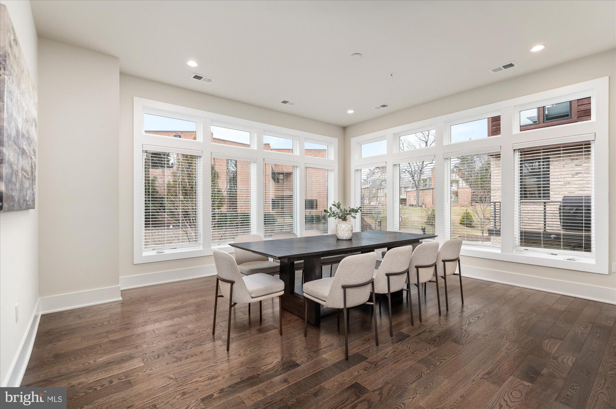 GROSVENOR HEIGHTS - Residential