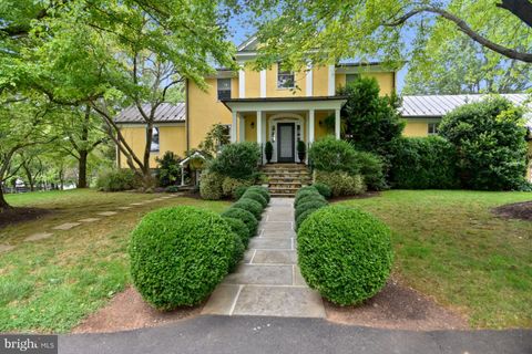 Homes For Sale - 2532 Atoka Road<br/> MARSHALL, VA 20115