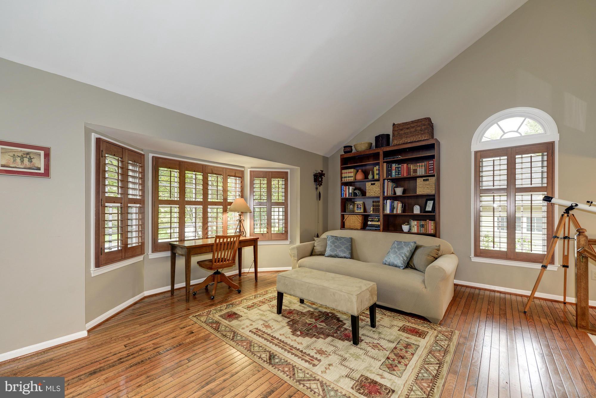 RESTON - Residential